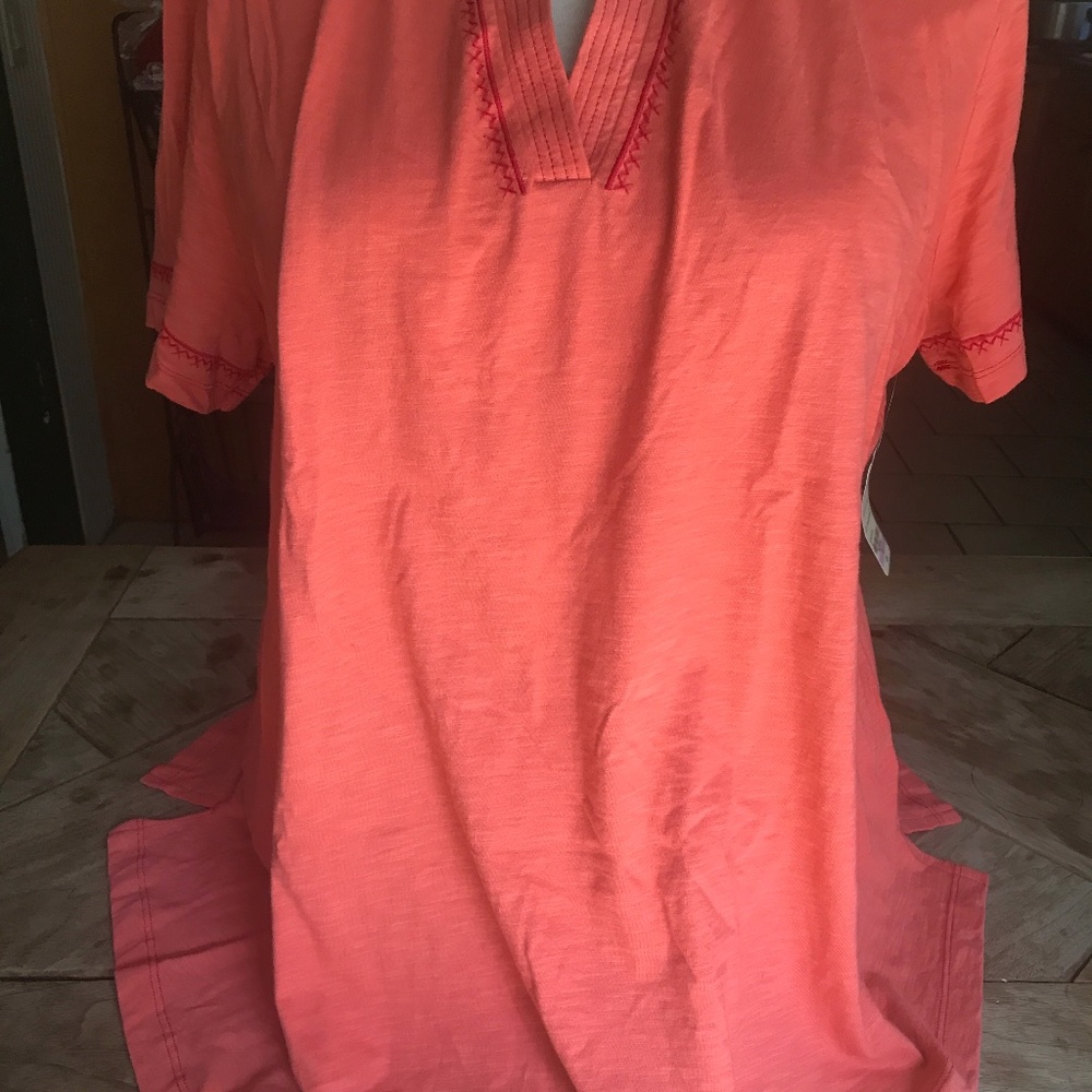 NWT St. John's Bay Woman's Tunic Top /Solid Coral  Size 2X